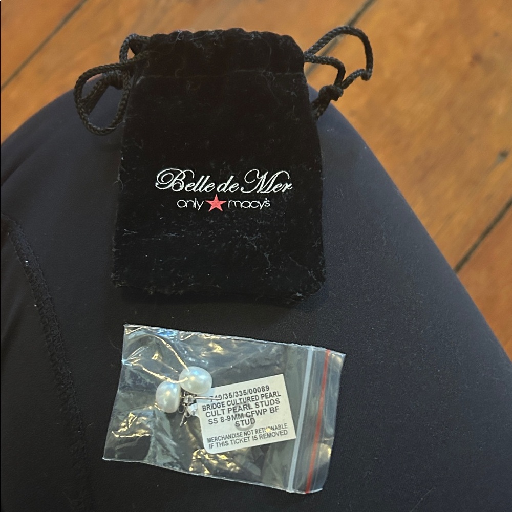 Belle De Mer Pearl Stud Earrings